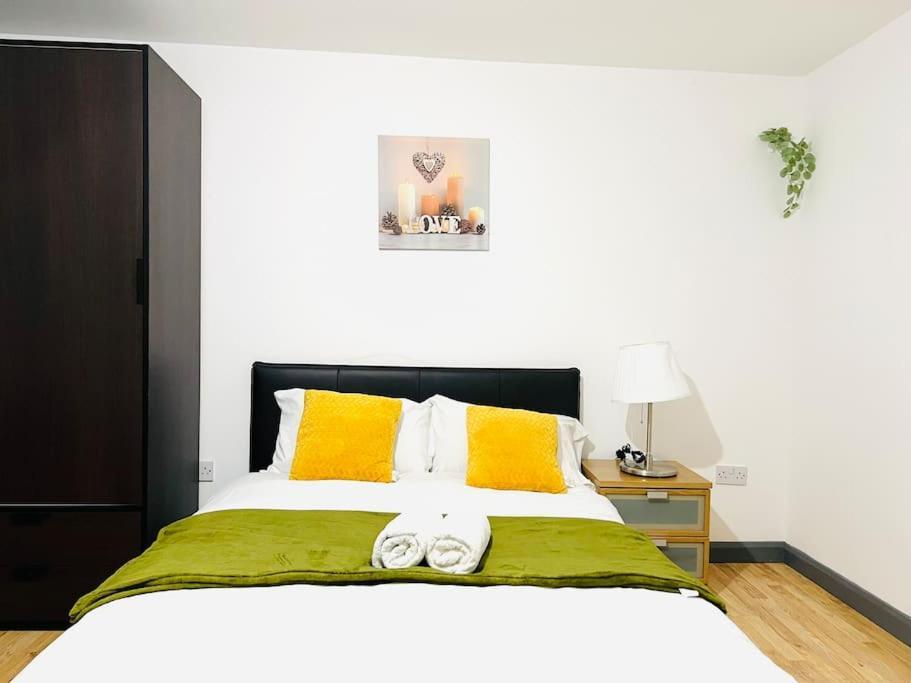 Luxurious Flat In Apartament